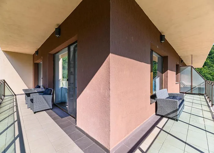 Pine Ridge Terrace - Tampa Gardens